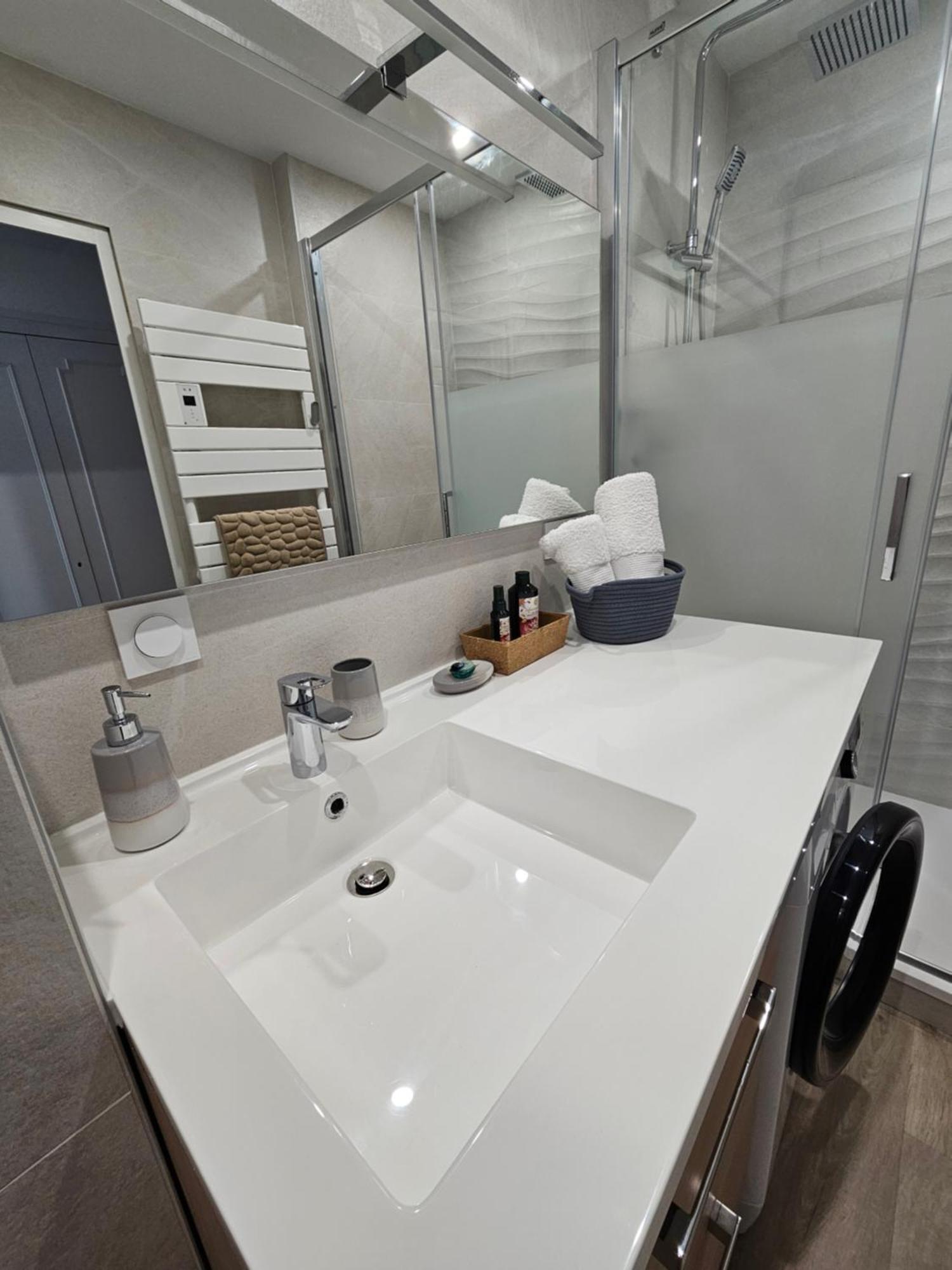 Le Capitole - Studio Plage Benoit Dans Residence Face Mer La Baule Rom bilde