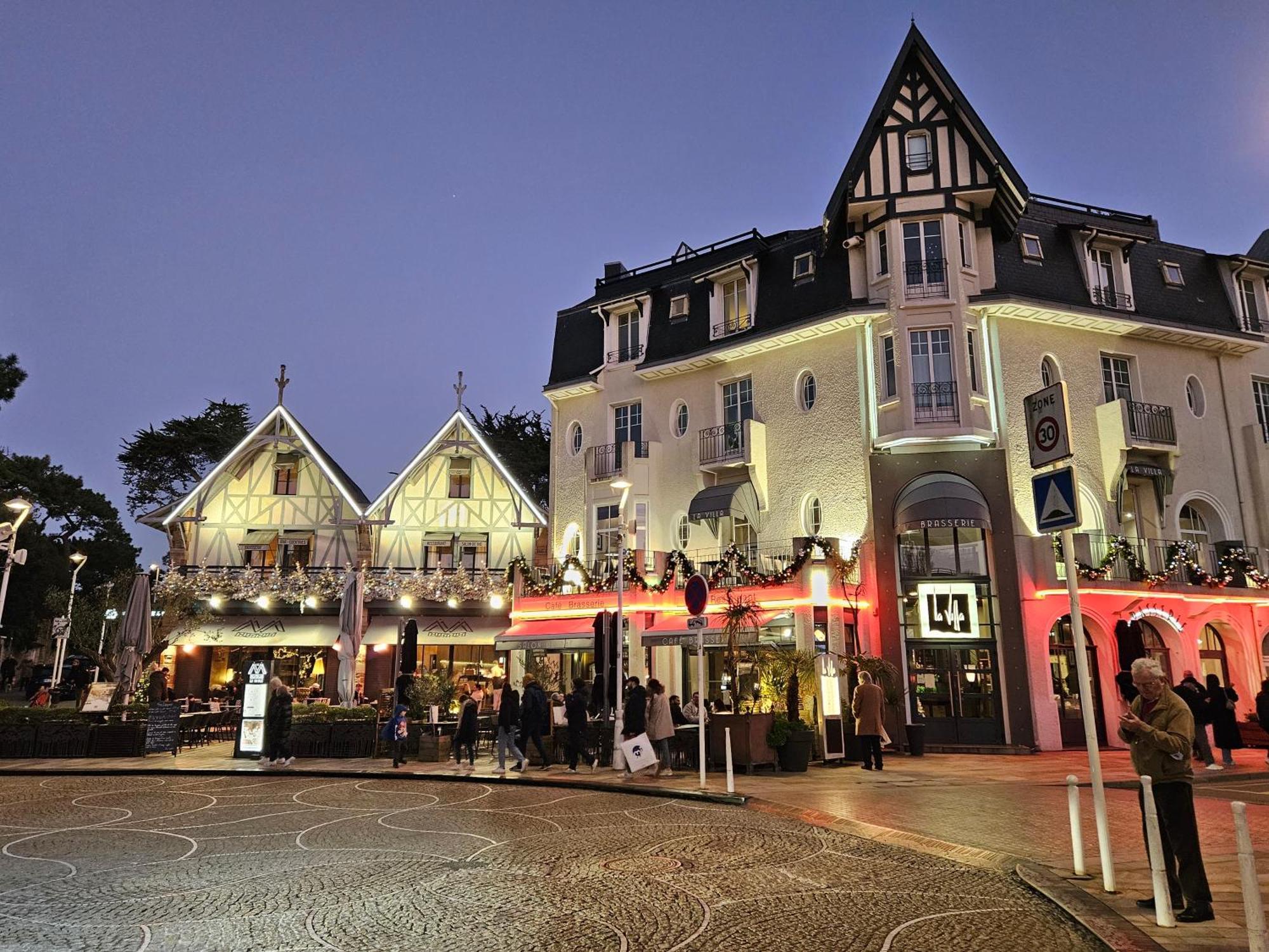 Le Capitole - Studio Plage Benoit Dans Residence Face Mer La Baule Eksteriør bilde